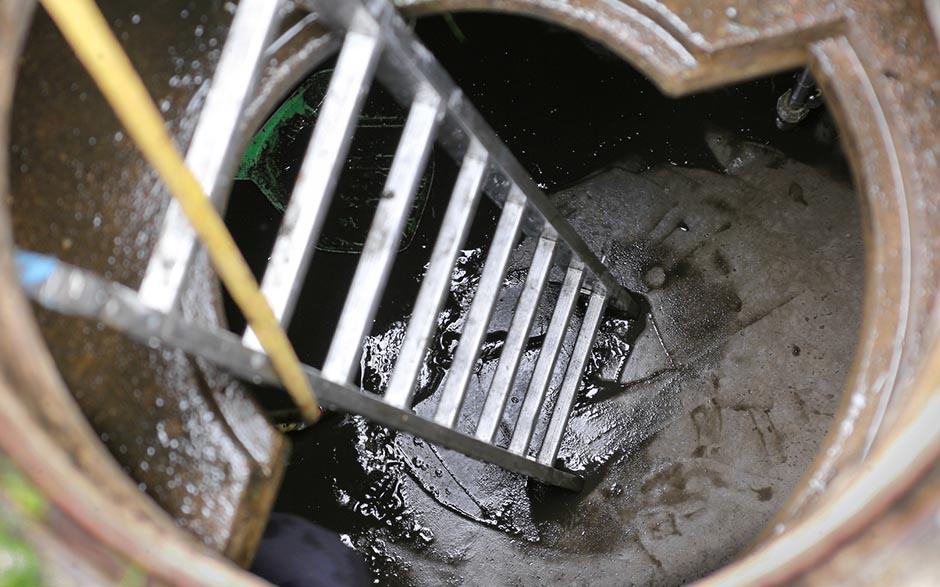 curage canalisation eaux usées Courbevoie